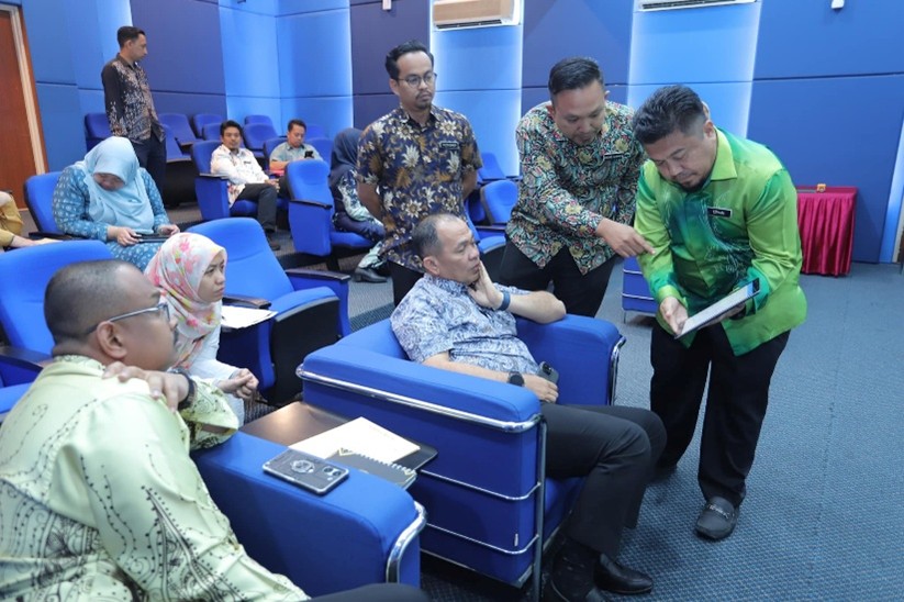 pembentangan projek KIK bersama datuk bandar